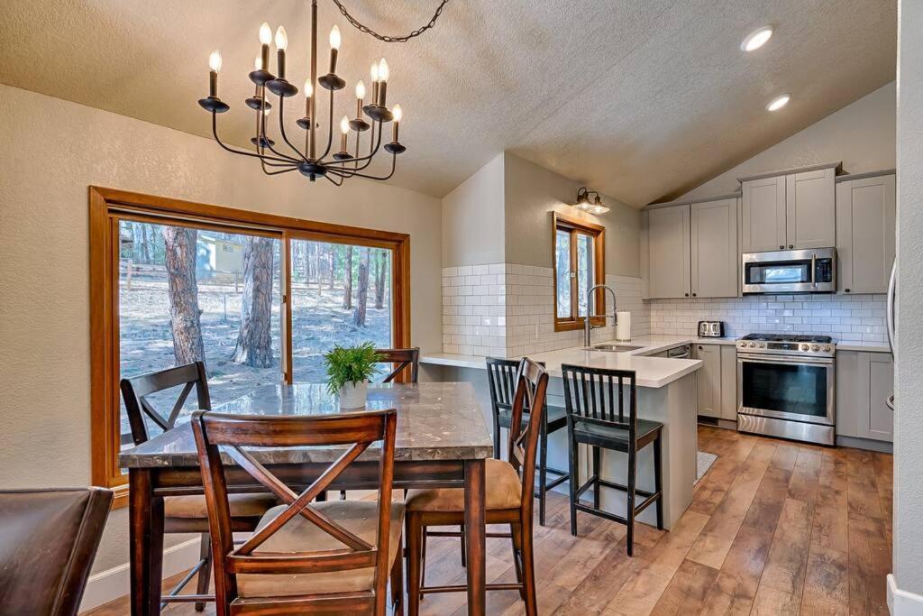 פלאגסטאף Quaint Home In The Pines מראה חיצוני תמונה